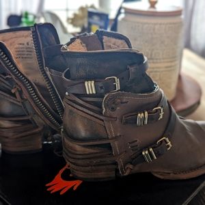 Freebird boots / booties - Crue size 6